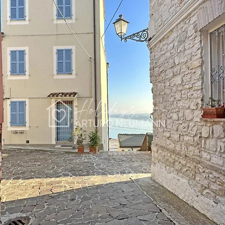 124 - Deliziosa Casa Cielo-Terra A Numana In Centro Storico, Con Splendida Vista Sul Mare - Spiaggia White Beach Club Omaggio Dal Lun Al Ven Fino Al 02-08 Holiday home *